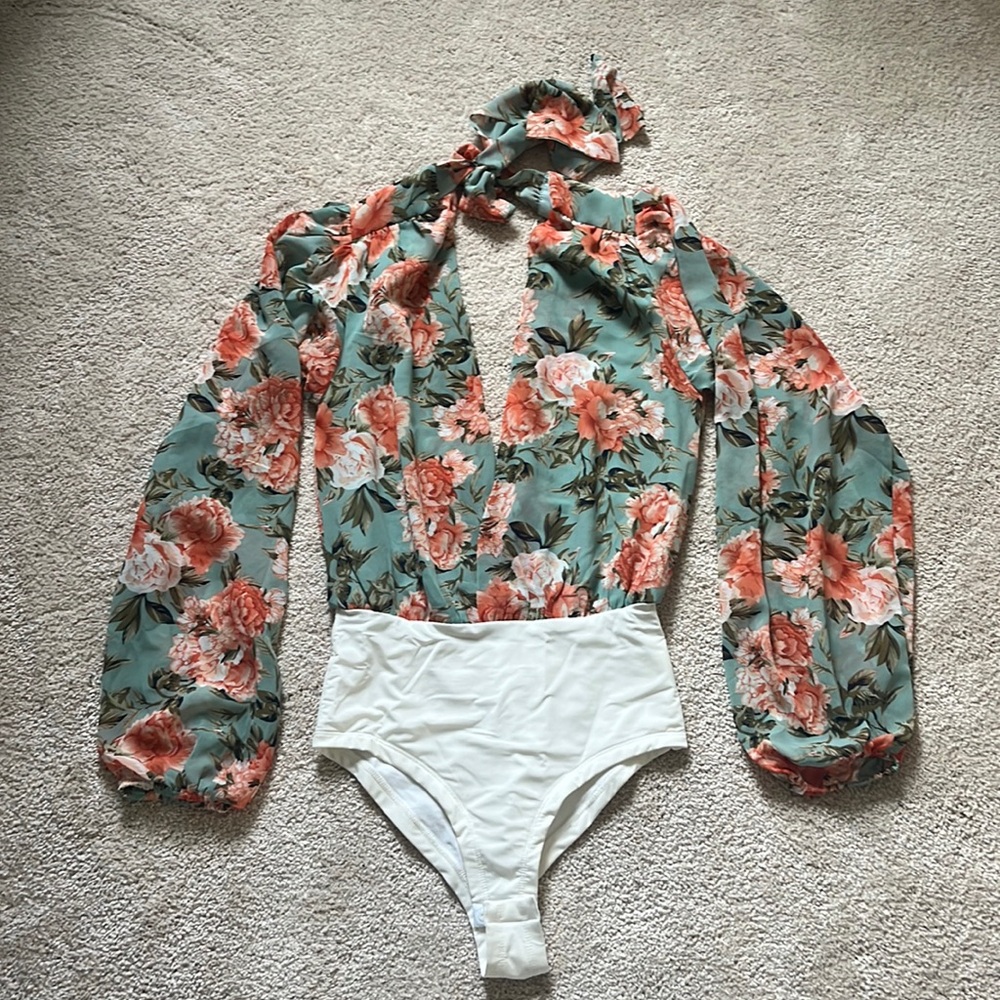 Long sleeve floral bodysuit